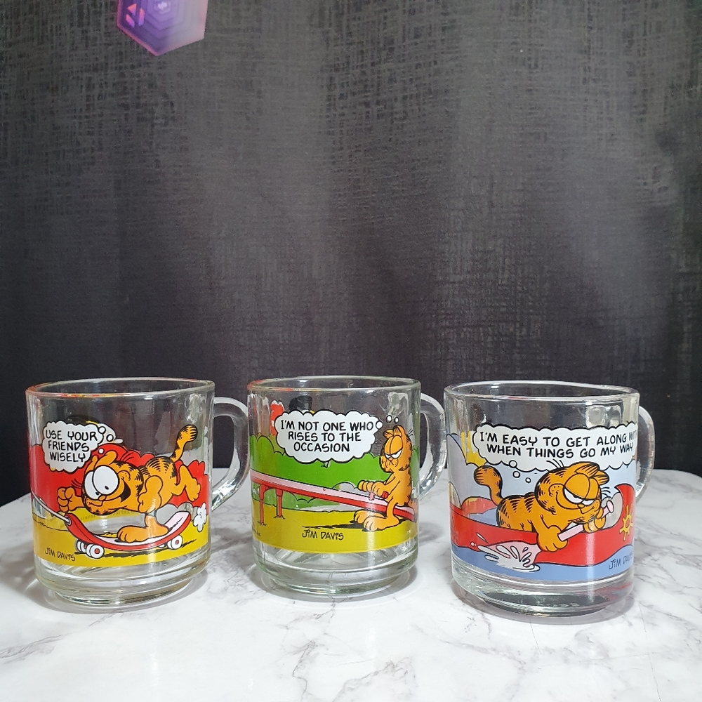 Vintage 1978 Garfield & Odie McDonald's Glass Coffee Mug/Glass